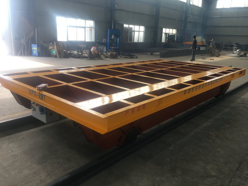 20 tonų geležinkelio transporto priemonė